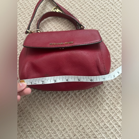 Michale kors mini purse - Picture 7 of 7